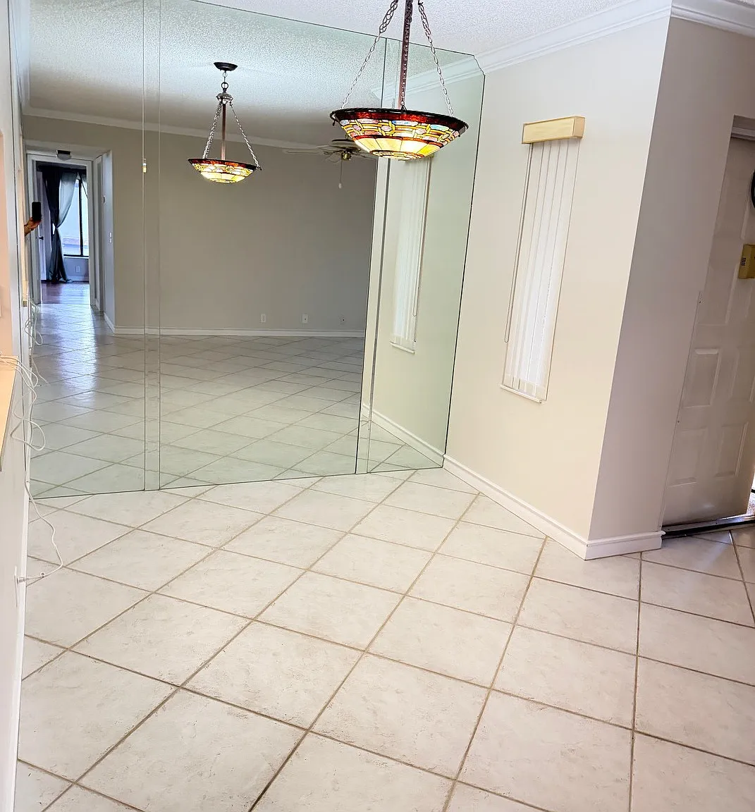 2 bed, 1111 sqft, $1,850 — Photo 2