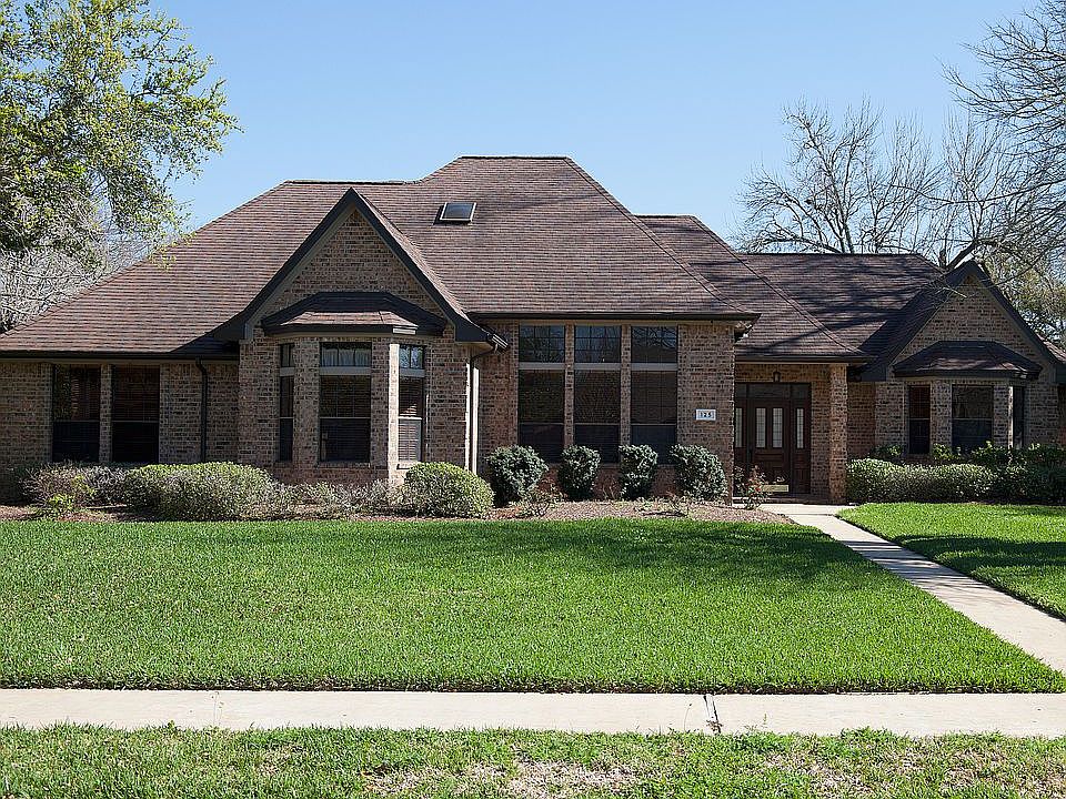 1st image of 125 Silver Lace St