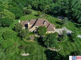 10001 Cromwell Dr, Lincoln, NE 68516