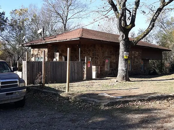 463 Hickory St, Mountainburg, AR 72946