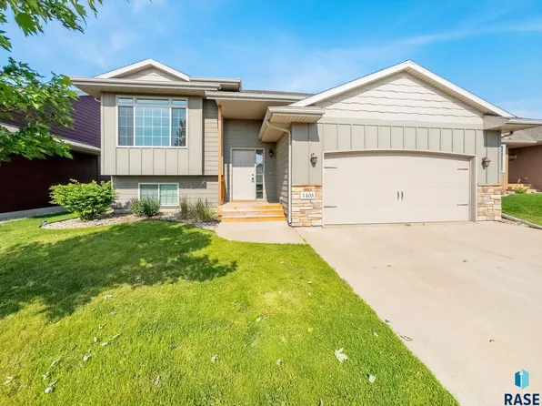 4405 S Wassom Ave, Sioux Falls, SD 57106