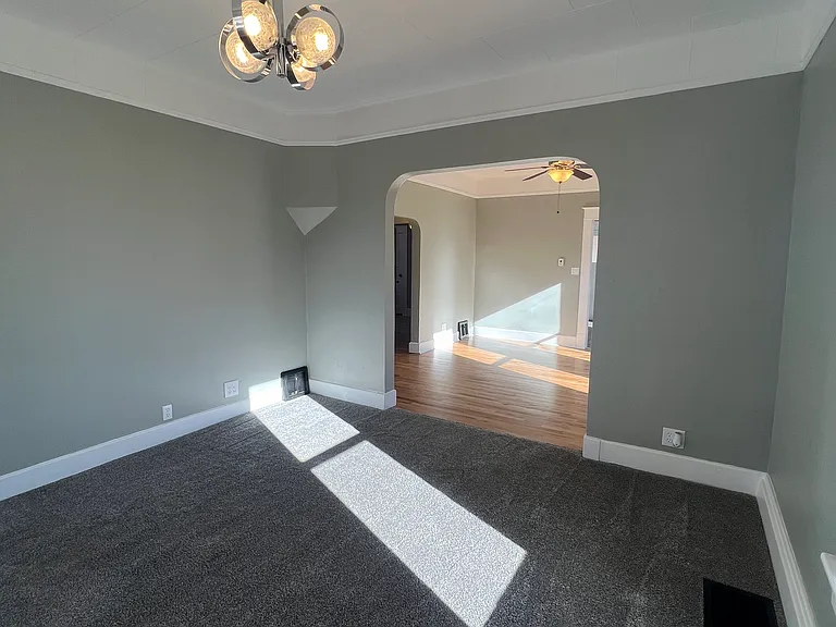 748 Grand Ave — Photo 3
