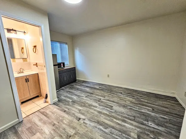 769 Brooklyn Ave #B, Oakland, CA 94606