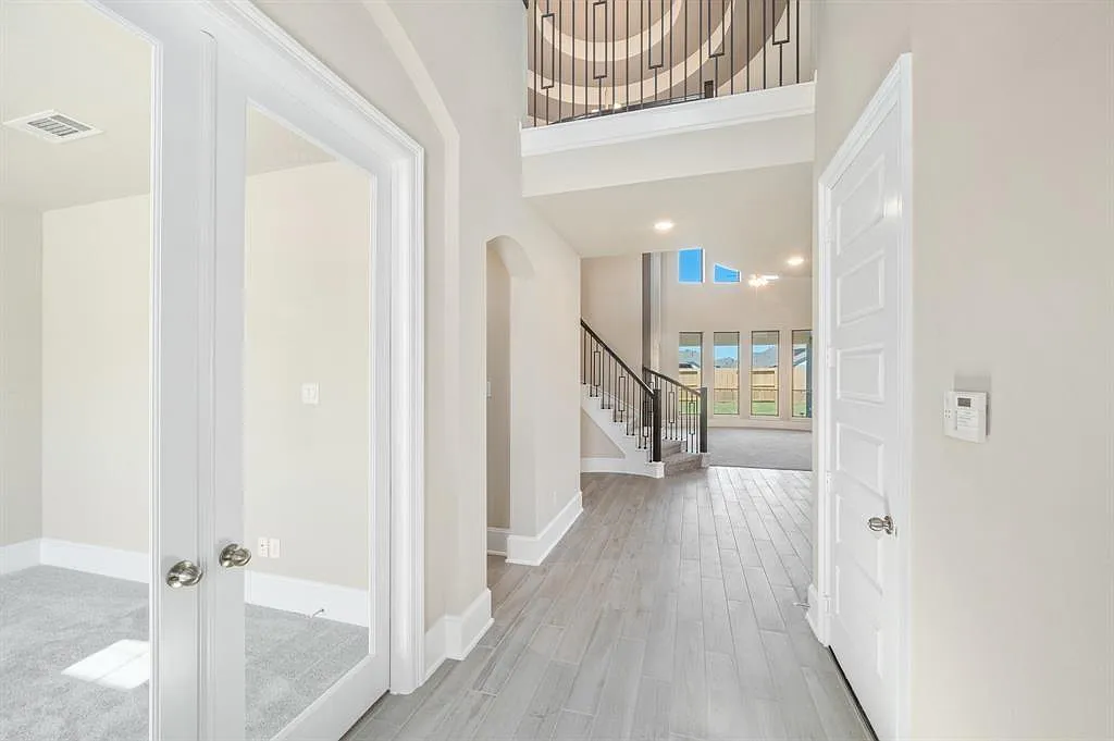 4 bed, 3002 sqft, $3,300 — Photo 4