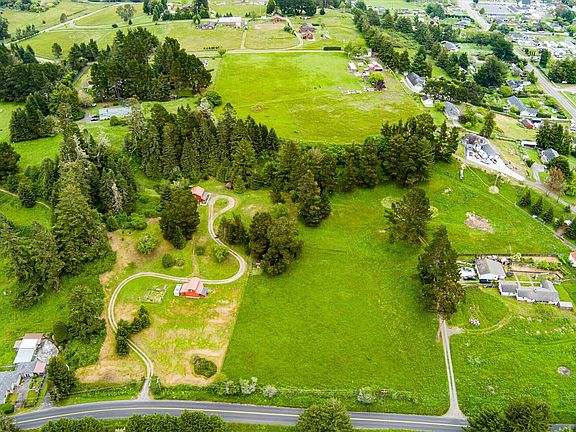 5th image of 6483 Rohnerville Rd