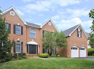 40 Ramapo Dr, Basking Ridge, NJ 07920