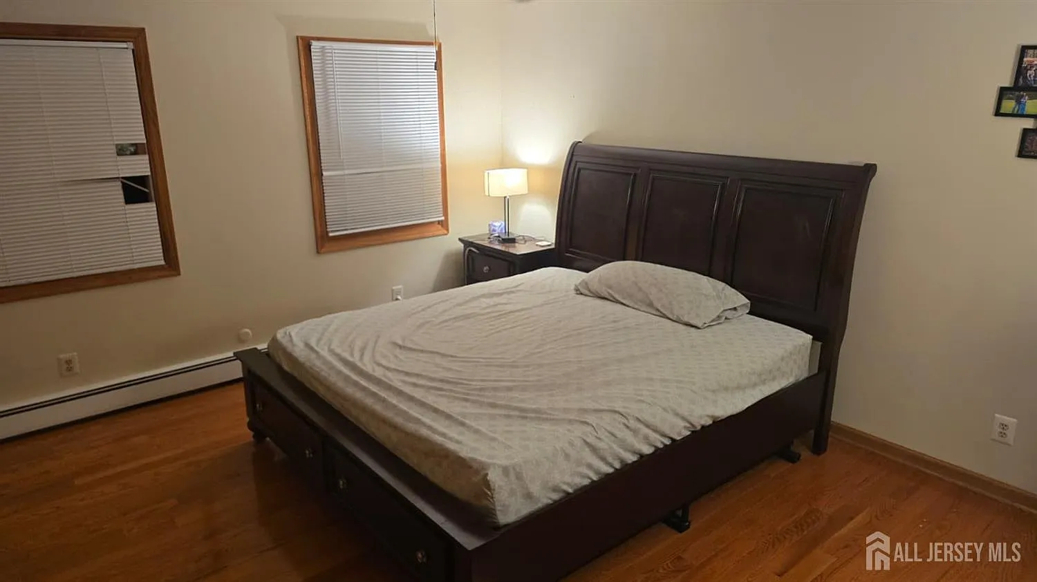 5 bed, 2.5 bath, 2700 sqft, $5,200 — Photo 3