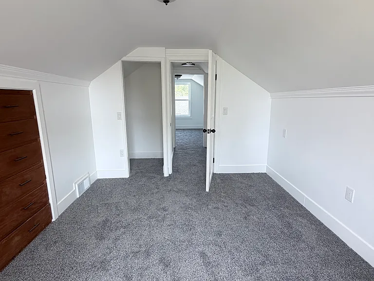 2760 Niagara Rd — Photo 20