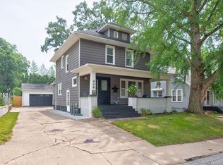 406 Parham St, Muscatine, IA 52761