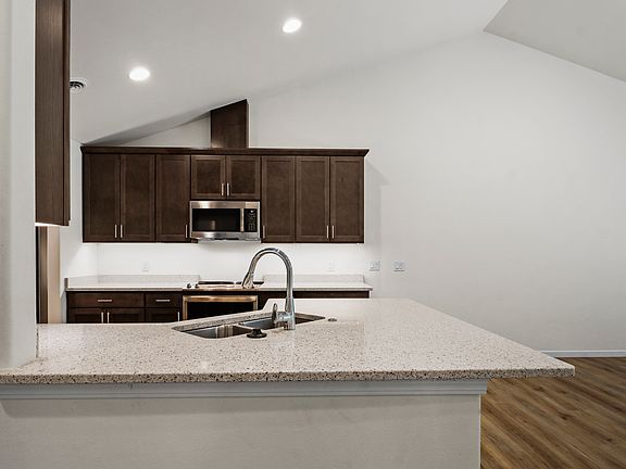 5th image of 1375 Michigan Ave #D