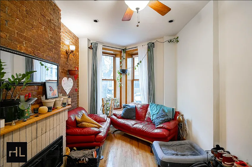 Building Photo - 481 12th St #1B