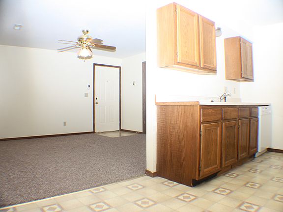 3rd image of 2568 Lisa Dr APT 2