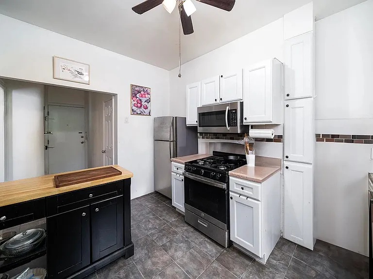 203 Bowers St #1 — Photo 4