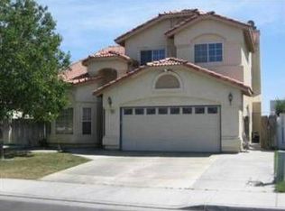 1631 San Simeone Way, Los Banos, CA 93635