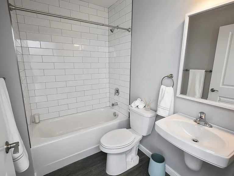 Westledge Apartments — Photo 33