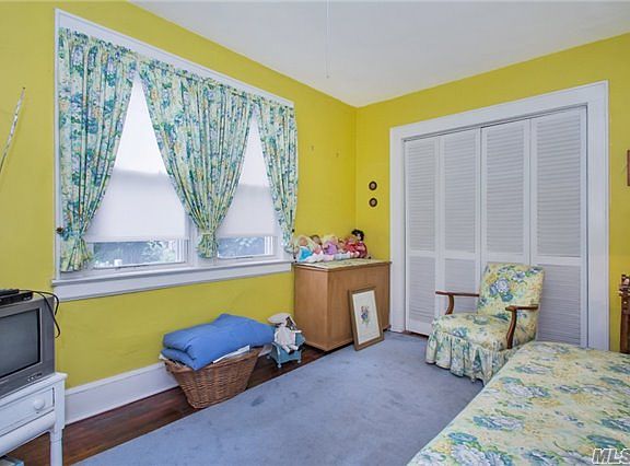 2nd image of 191 Hillsboro Ave