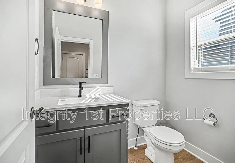 1304 NW 107th Ter — Photo 18