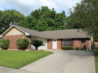 1428 Bullrush Dr, Baton Rouge, LA 70810