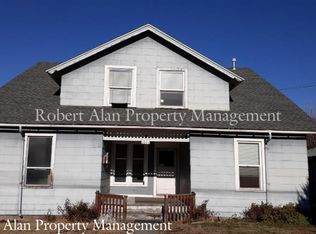 1011 SE Court Pl, Pendleton, OR 97801