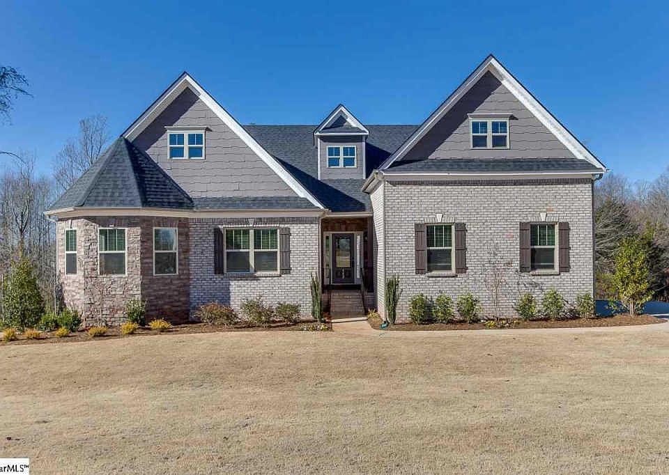 2nd image of 112 Grassy Meadow Dr