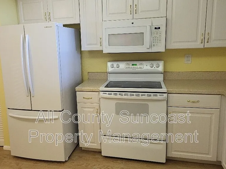 6430 Sun Eagle Ln #103 — Photo 3