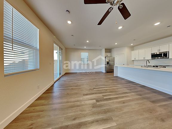 4th image of 6434 Marthas Vineyard Ave