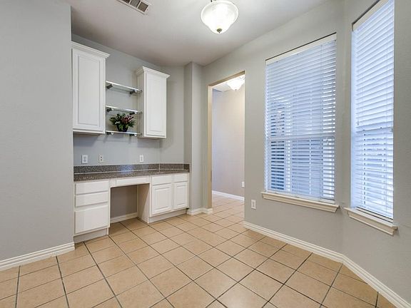 3rd image of 10040 Dryden Ln