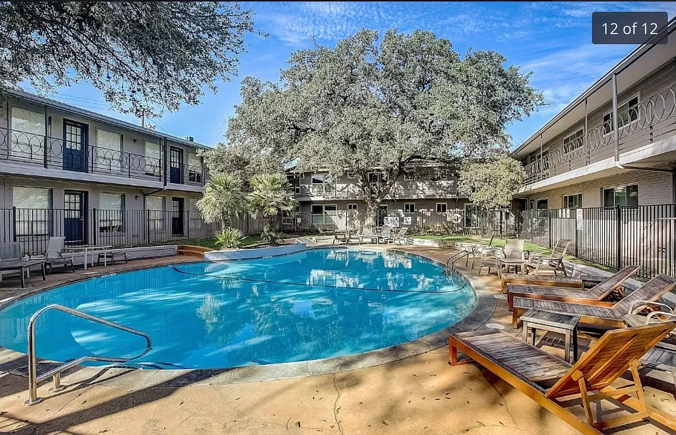 2 bed, $2,900 — Photo 2