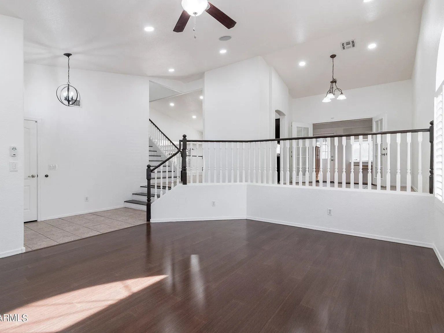 4 bed, 3.0 bath, 2845 sqft, $2,995 — Photo 2
