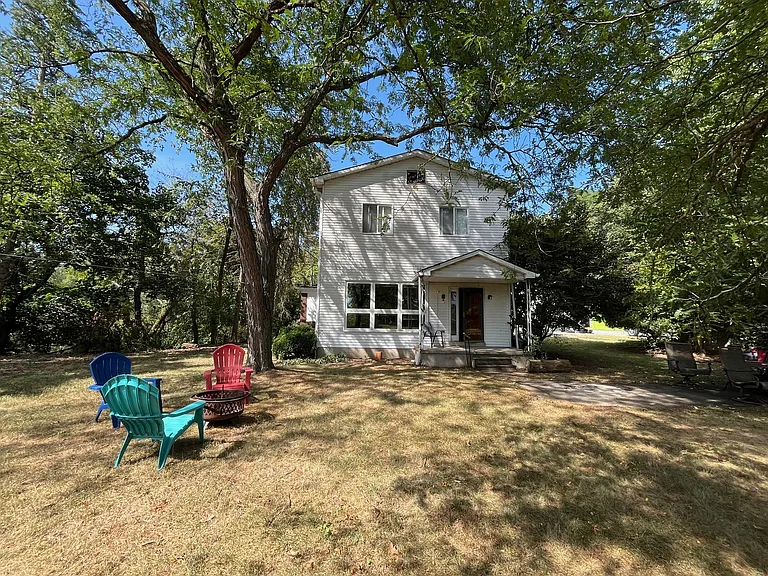 1816 Buena Vista St #1 — Photo 40