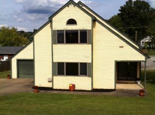 10 James St, Elkview, WV 25071