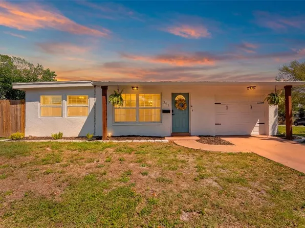 251 Davison Ave NE, Saint Petersburg, FL 33703
