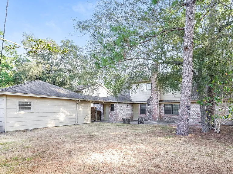 11715 Gardenglen Dr — Photo 17
