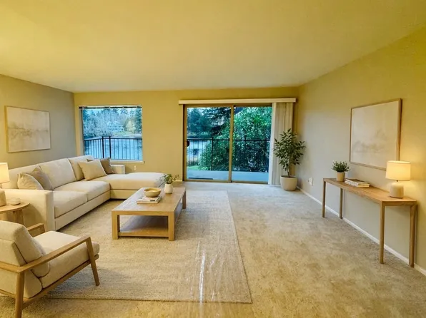 322 N 134th Street #203, Seattle, WA 98133