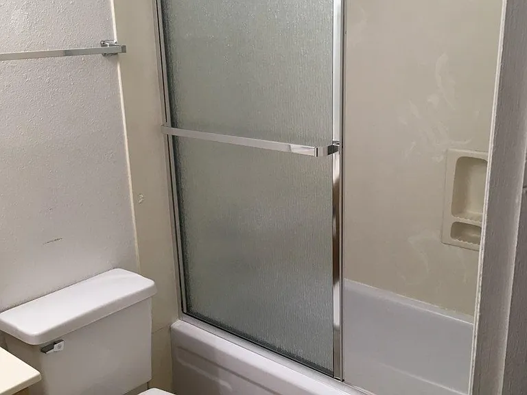 1505 N Edmonds Dr #D — Photo 3