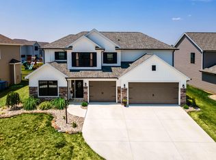 17393 Sonic Ct, Huntertown, IN 46748