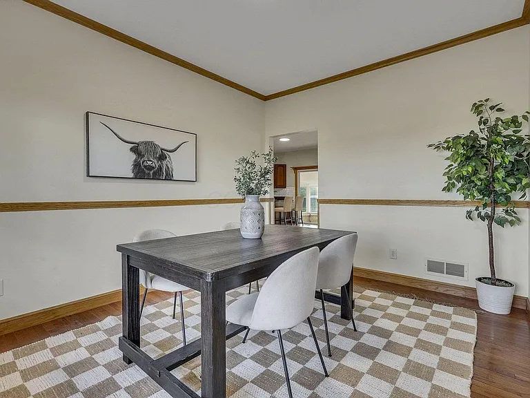 2453 Ryan Rd SE — Photo 9