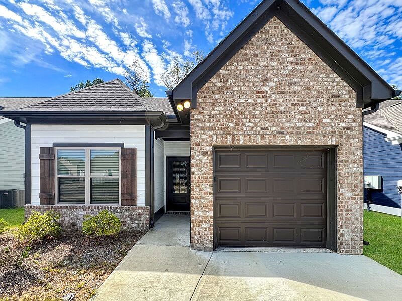 1st image of 77 River Birch Ln