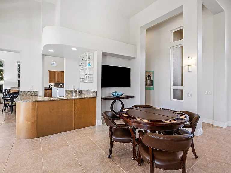 81045 Legends Way — Photo 16