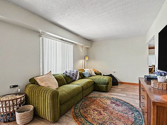 3rd image of 2851 Heritage Dr APT 1D