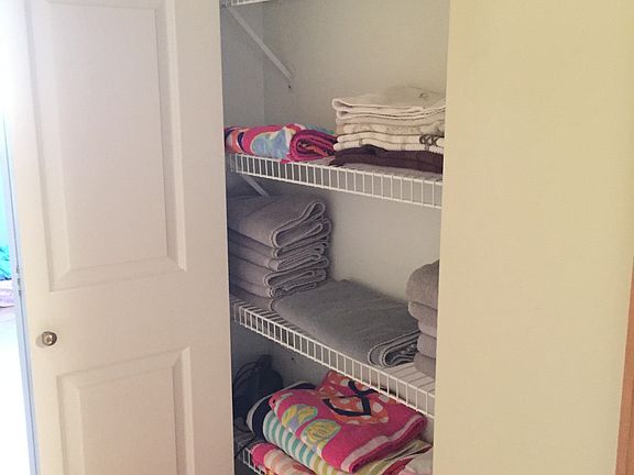  Linen closet 