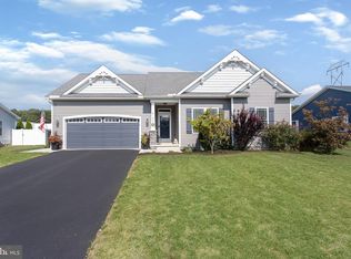 6124 Jennifer Ln, Spring Grove, PA 17362