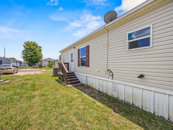 144 Prairie Dr, Sanger, TX 76266
