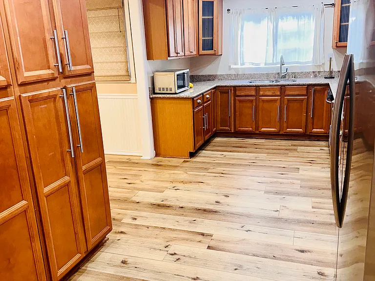 Plenty of storage and pantry room