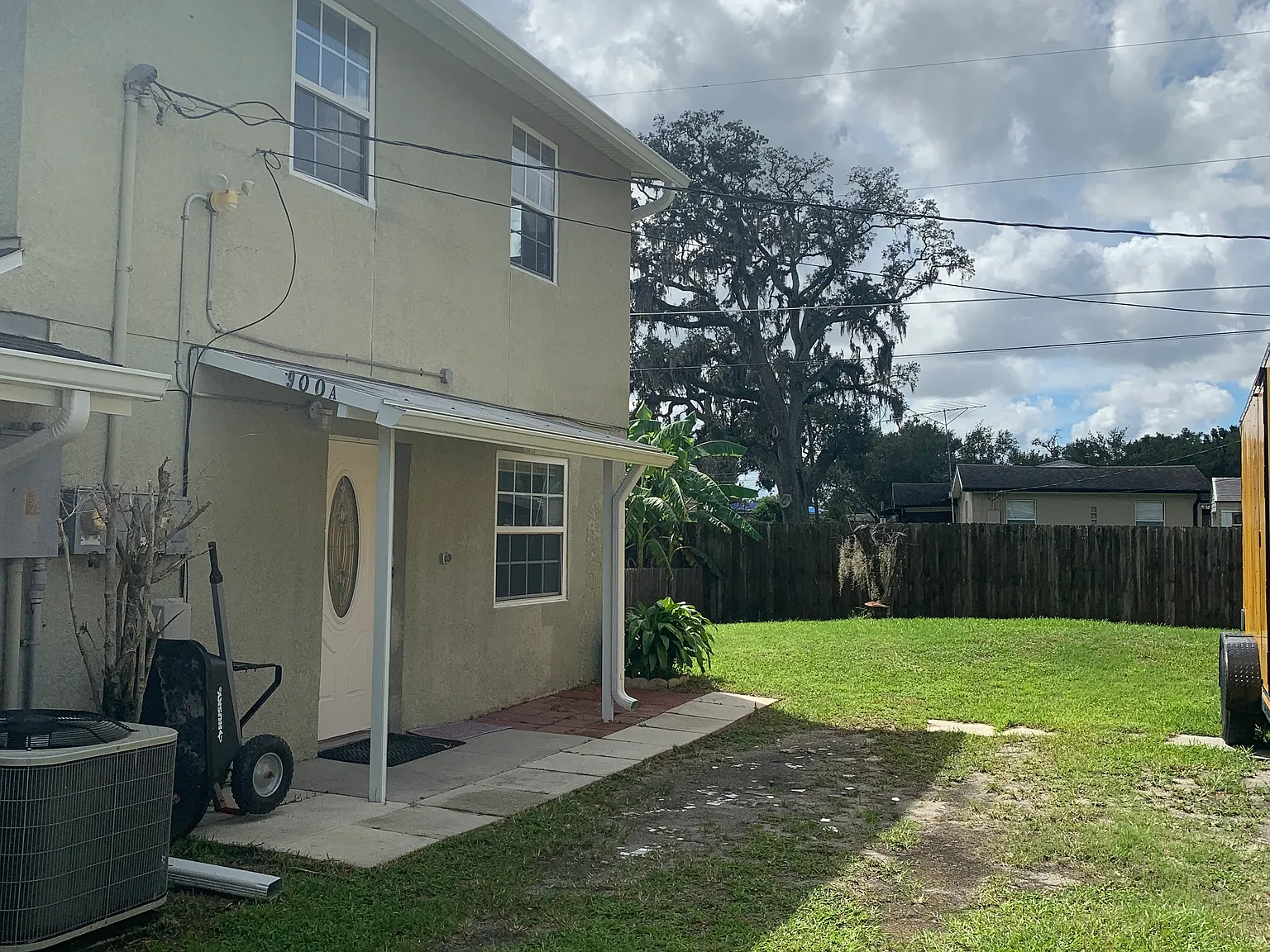 3 bed, 2.5 bath, 1500 sqft, $2,500 — Photo 2