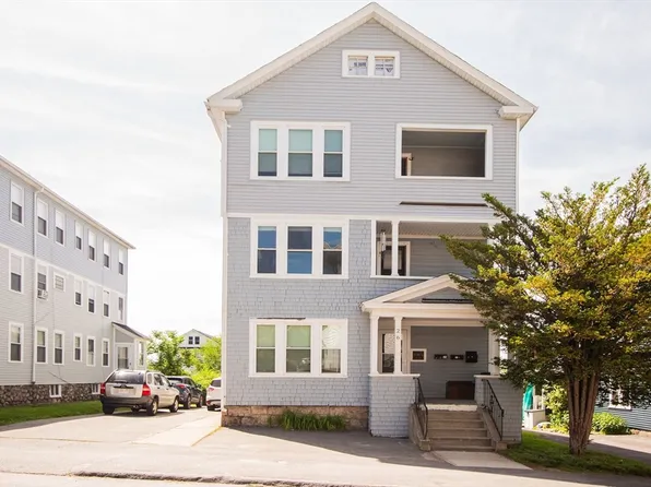 26 Sterling St, Worcester, MA 01610