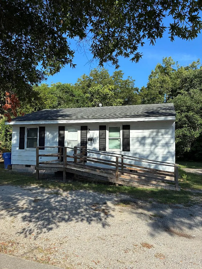 307 Tarboro Street — Photo 1