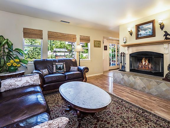 Living Room w/Fireplace
