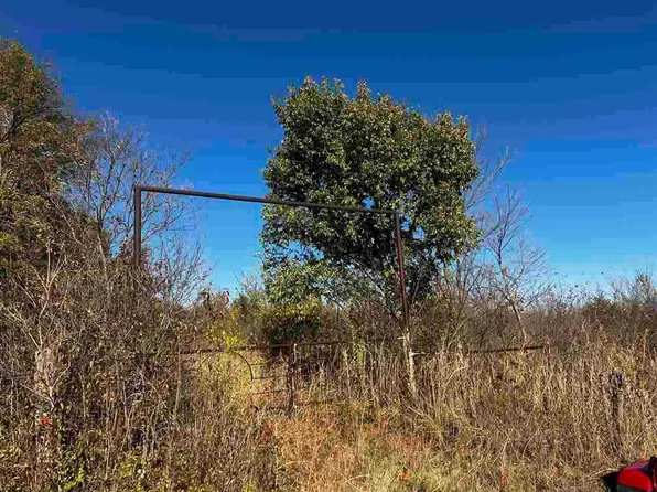 4600 E Bender Rd, Newkirk, OK 74647