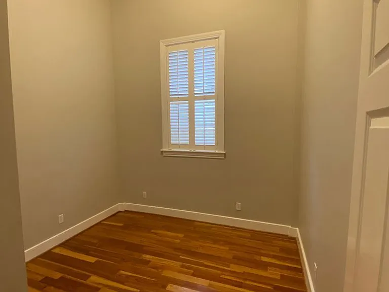 729 Catherine St — Photo 15